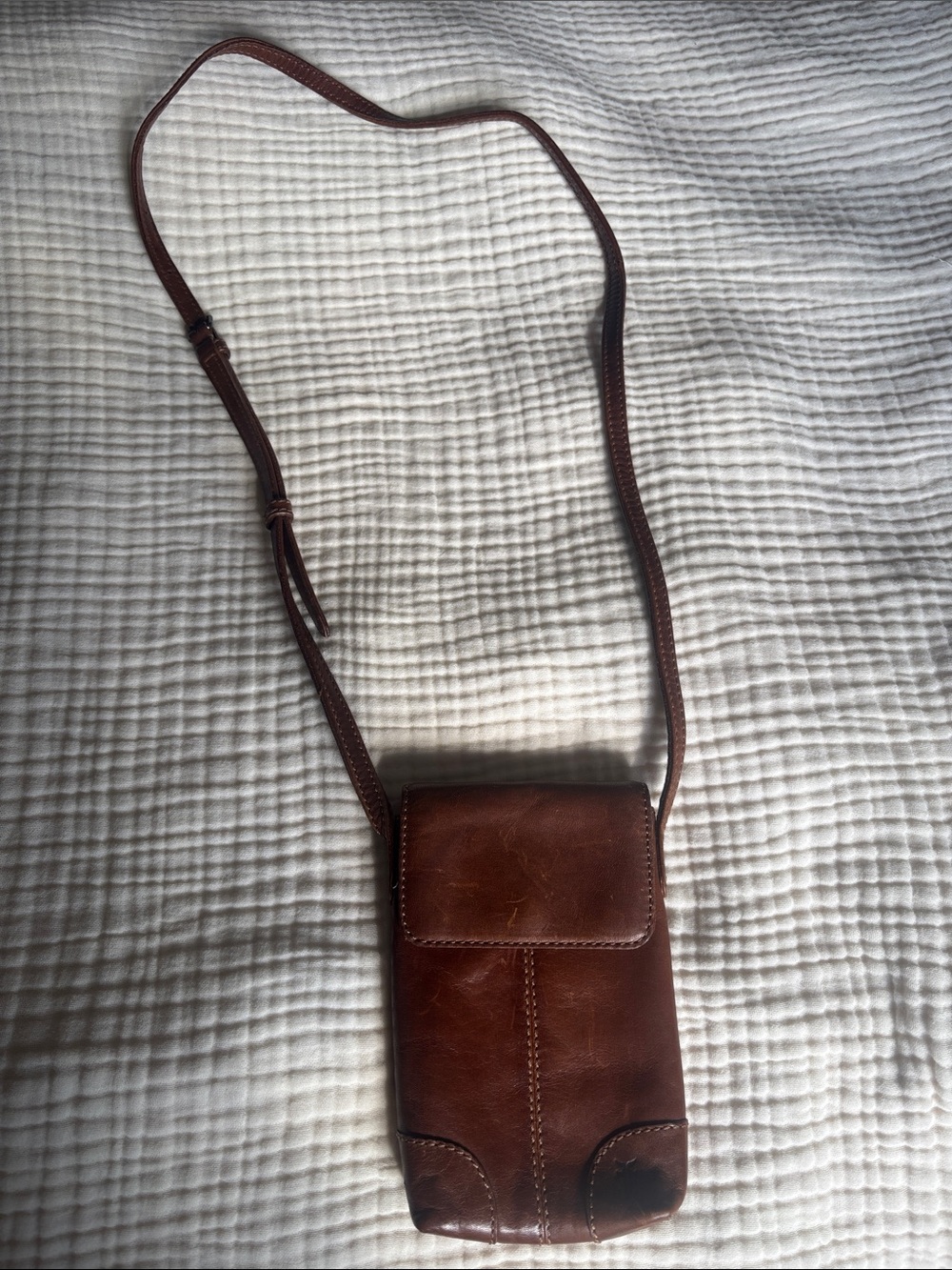 Frye Chestnut Brown Leather Crossbody Phone Pouch